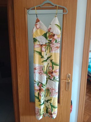 Ropa de verano: shorts, vestidos, sandalias, monos