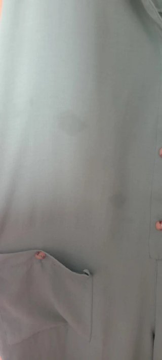 Mono verde con bolsillos