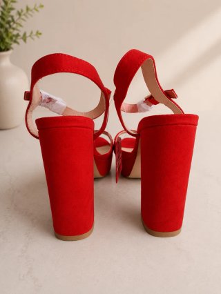 Sandalias rojas tacón ancho plataforma