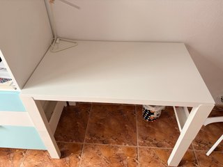 Escritorio y silla infantil