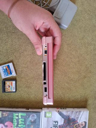 Nintendo 3DS Rosa + 4 Juegos + Cargador