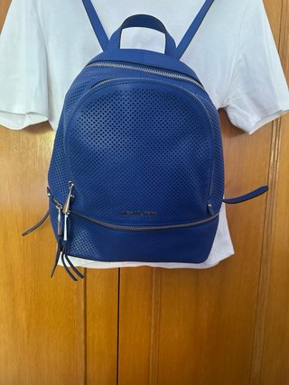Mochila Michael Kors Azul Perforada