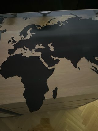 Mesa IKEA GLASHOLM Cristal Mapa Mundi