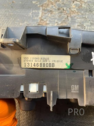 13146880 cuadro de instrumentos marcador Opel meriva A