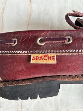 Zapatos Apache burdeos