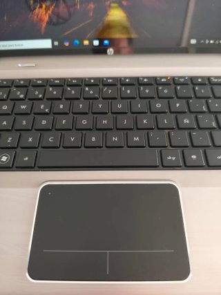 HP Ordenador Portátil + Maletin Piel