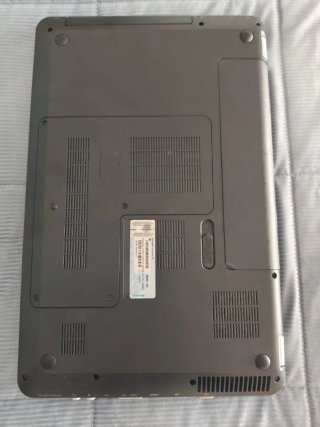 HP Ordenador Portátil + Maletin Piel