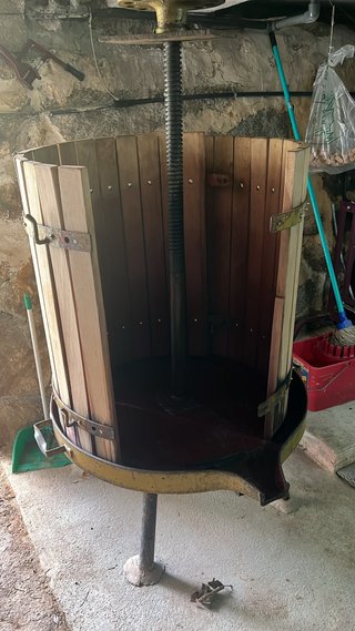 Prensa de Uva de Madera