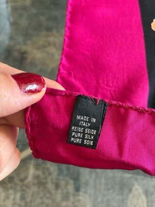 Pañuelo 100% seda con estampado de tigre