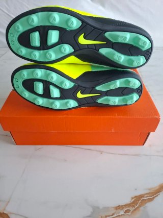 ​Botas Fútbol Nike CTR Enganche III FG Nuevas