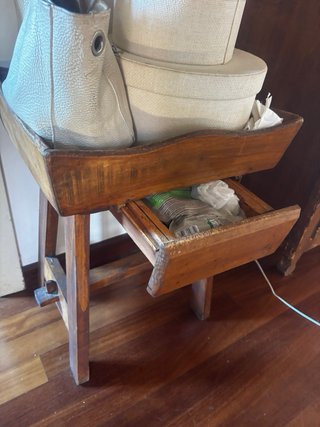 Comò antico in legno cassettiera e altto pezzo
