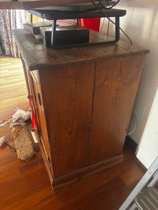 Comò antico in legno cassettiera e altto pezzo