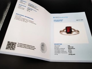 Anillo Platino Diamantes naturales y Turmalina