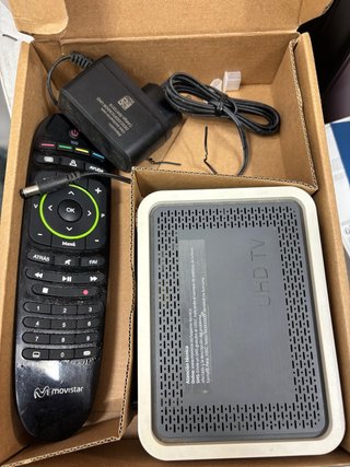 Desco UHD Movistar con mando
