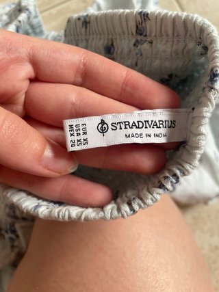 Falda estampada Stradivarius
