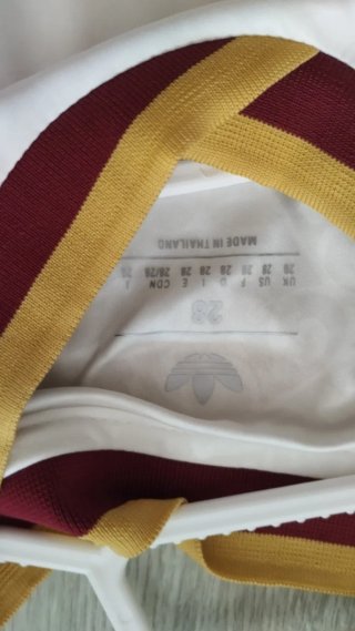Equipación España Adidas