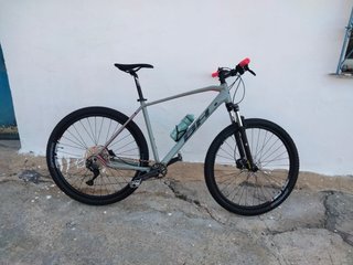 Bicicleta BH Gris