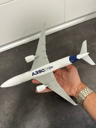 Maqueta Avión Airbus A350 1:200 Model Airplane