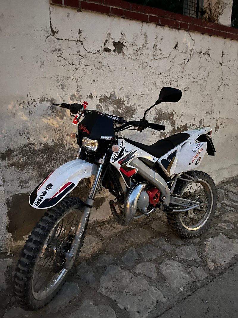 Leapmotor B05 2024 - foto 1