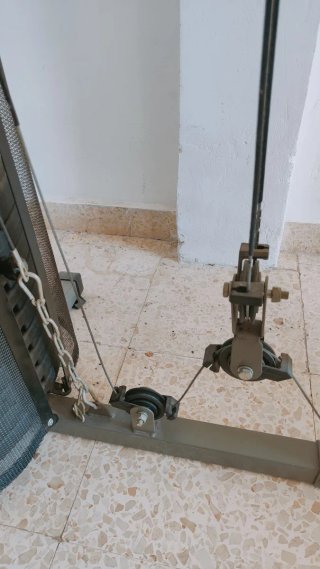 Máquina de gimnasio multifunción