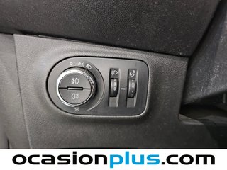 Opel Corsa 1.4 Selective 66 kW (90 CV)