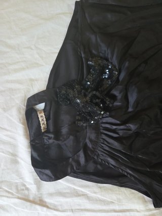 Blusa halter seda/satén negra