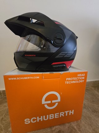 Casco Schuberth E2 T.61 Negro- rojo + Intercom SC2