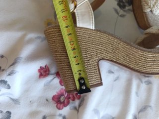 Sandalias cuña crochet beige/blanco T.38