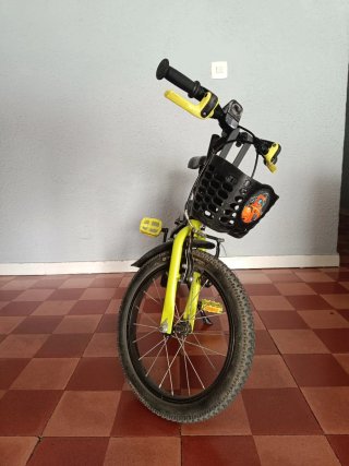 Bicicleta infantil B'Twin 16" sin ruedines
