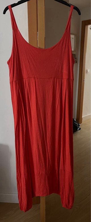 Mono largo rojo tirantes talla única