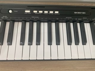 Teclado Piano OQAN QKB61BK