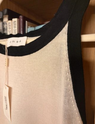 Camiseta Blanca y Negra