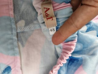 Pantalón estampado floral talla M. Nuevo. Ganga