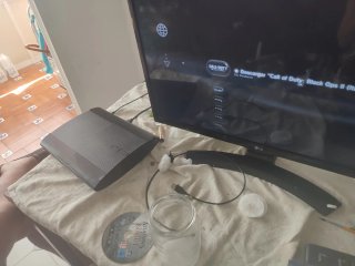 PS3 Super Slim 500GB Negra + Juegos