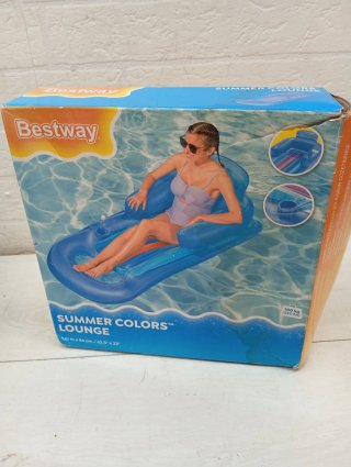 Tumbona hinchable piscina azul