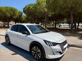 Peugeot e-208 2021