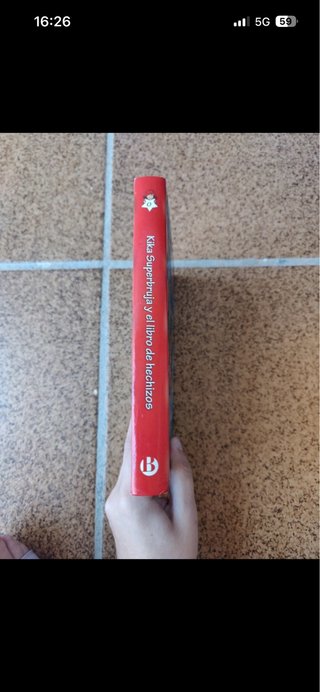 Libro kika superbruja numero 0
