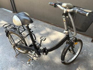 Bicicleta Eléctrica Plegable Negra