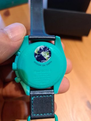 Omega x Swatch Mission on Earth Polar Lights