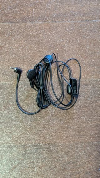 Nokia 2720 Fold Negro