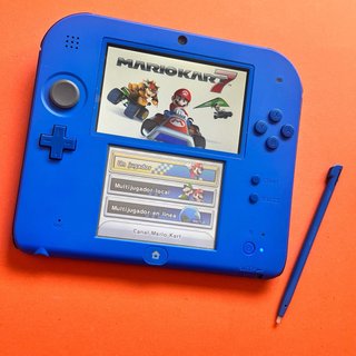 Nintendo 2DS exclusiva japon azul mint + extras