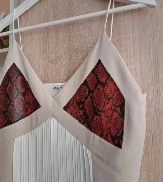 (M) Vestido con tirantes largo fluido de Zara