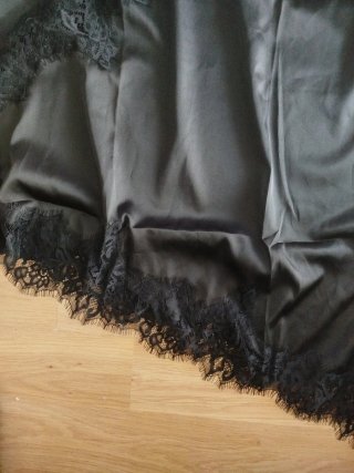 Top lencero negro con encaje