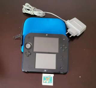 Nintendo 2DS Azul + Accesorios