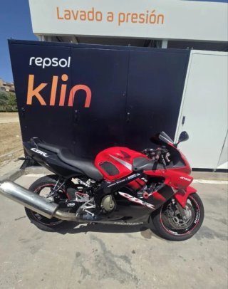 Honda CBR 600 F Roja y Negra