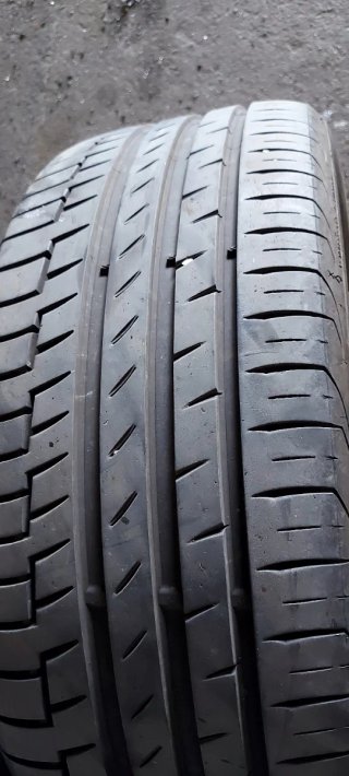 225/50 R18 99W