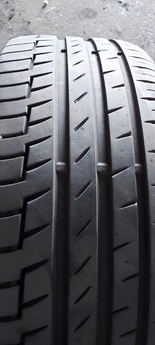 225/50 R18 99W