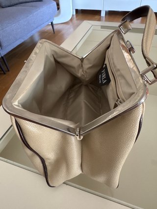 Bolso de mano piel beige Furla