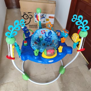 Saltador y Centro de Actividades Baby Einstein