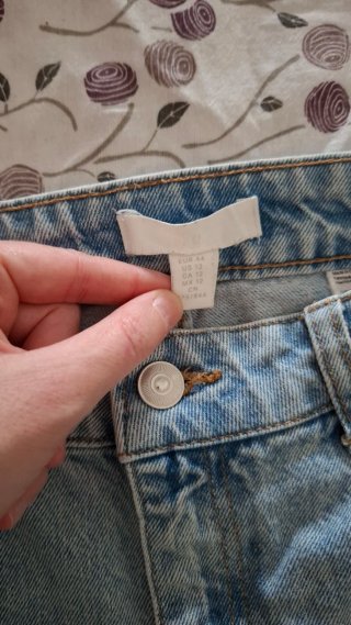 Vaqueros H&M desgastados